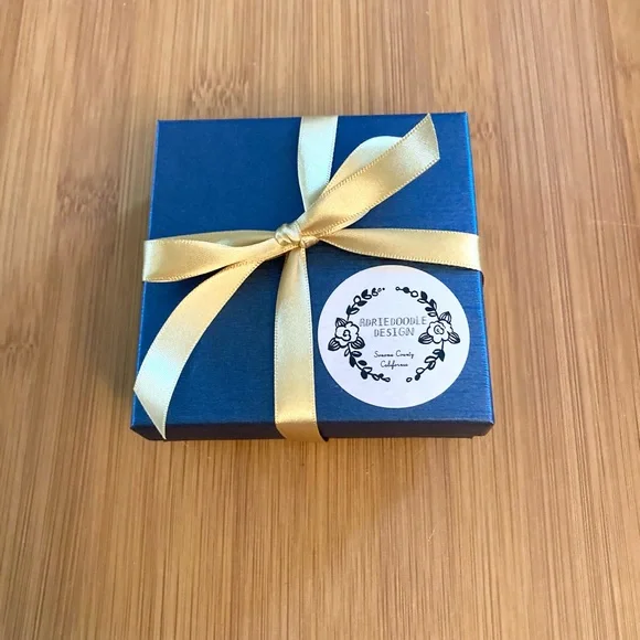 Pearls and Pink Bracelet Set - Picture 2 of 2